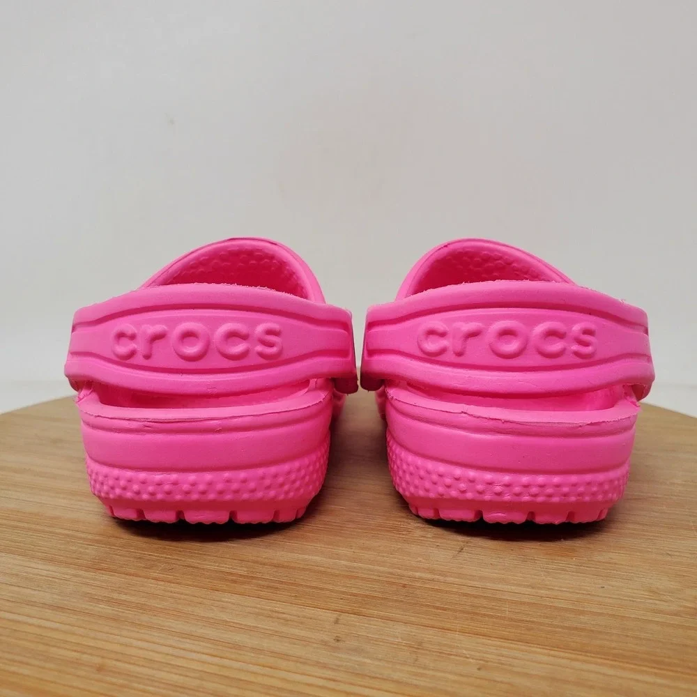 CROCS Classic Sandals Kids 4 Pink Clog Girls‎ Boys Play Water Shoes